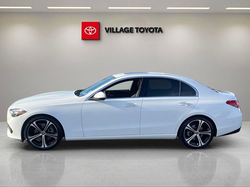 Used 2024 Mercedes-Benz C 300 Sedan image 2