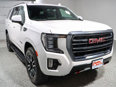Used 2021 GMC Yukon AT4 w/ Technology Package image 5