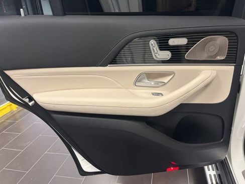 Used 2024 Mercedes-Benz GLS 63 AMG 4MATIC image 11