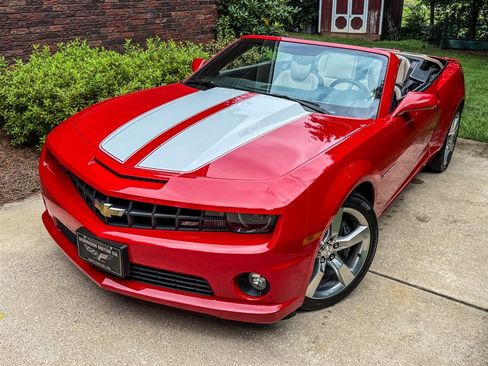 Used 2011 Chevrolet Camaro SS w/ RS Package RWD image 13