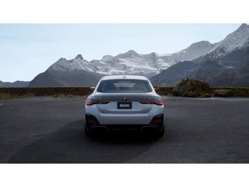 New 2026 BMW i4 eDrive40 RWD image 5