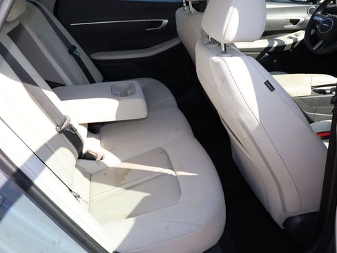 Used 2025 Hyundai Sonata SEL FWD image 16