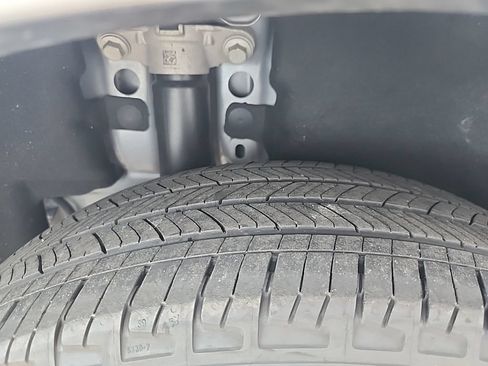 Used 2024 Ford Escape ST-Line AWD/4WD image 11