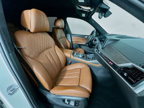 Certified 2025 BMW X7 xDrive40i w/ Executive Package image 30