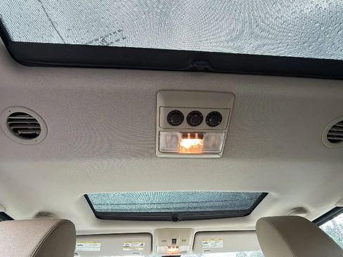 Used 2013 Land Rover LR4 HSE AWD/4WD image 32