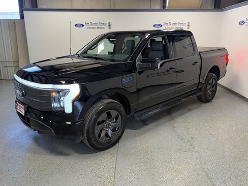 Used 2025 Ford F150 Lightning Lariat AWD/4WD image 3