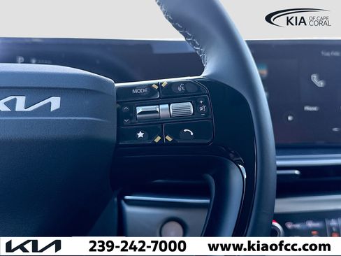 New 2026 Kia Sorento S image 36