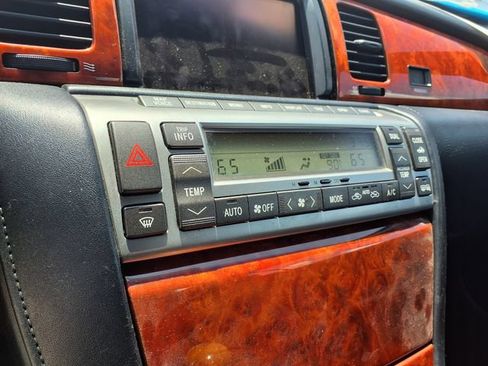 Used 2008 Lexus SC 430 Convertible RWD image 25