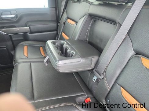 Used 2021 GMC Sierra 2500 AT4 image 37