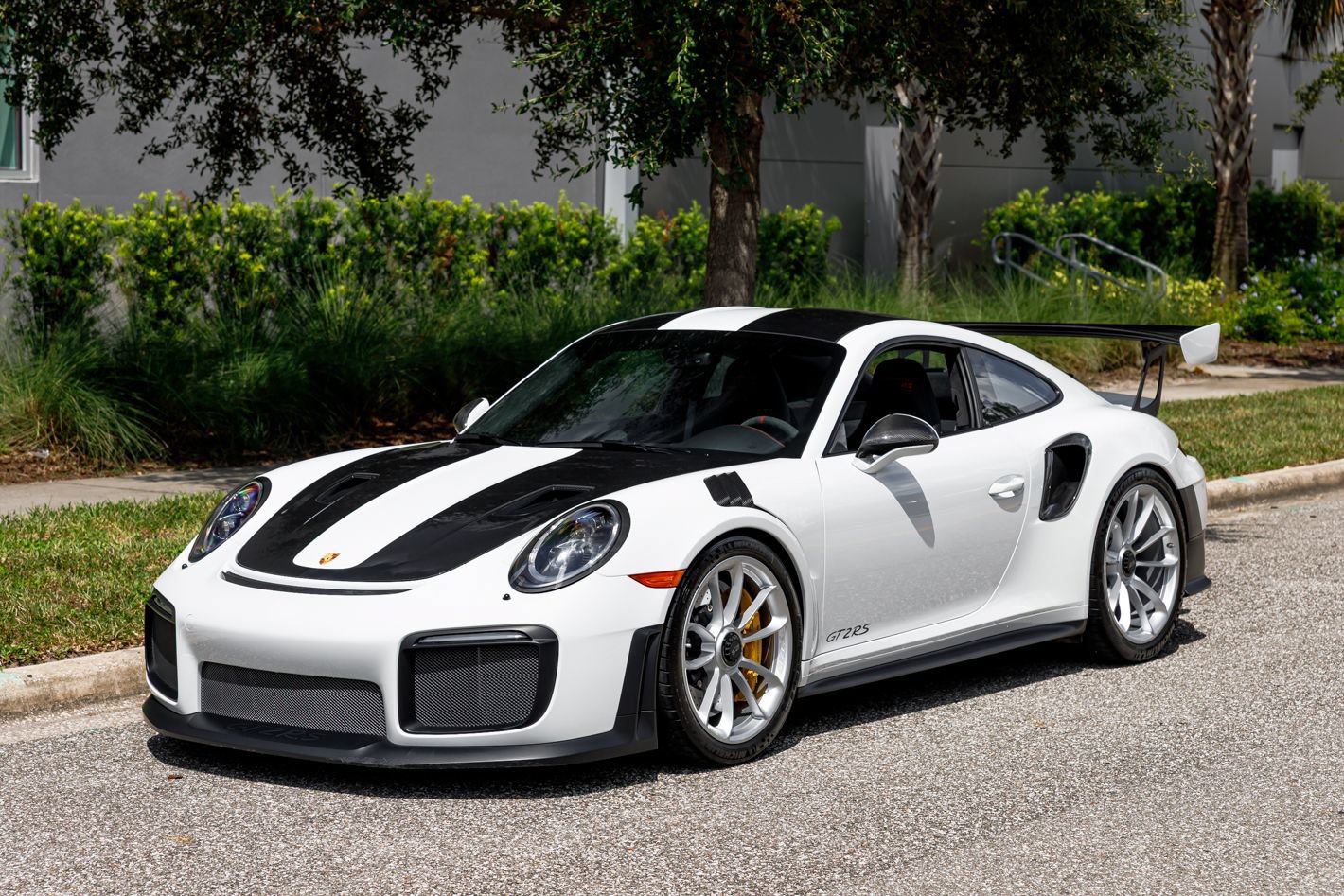 Used 2018 Porsche 911 GT2 RS w/ Weissach Package RWD image 23