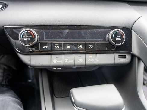 New 2025 Hyundai Elantra Sport image 26