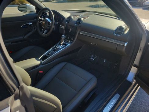 Certified 2023 Porsche 718 Boxster Base image 19