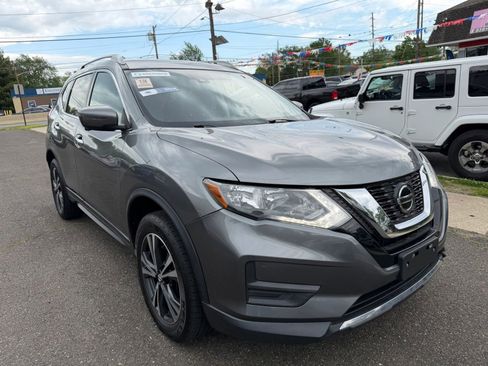 Used 2020 Nissan Rogue SV w/ Premium Package AWD/4WD image 2