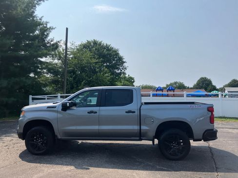 Used 2026 Chevrolet Silverado 1500 LT Trail Boss w/ Safety Package AWD/4WD image 5