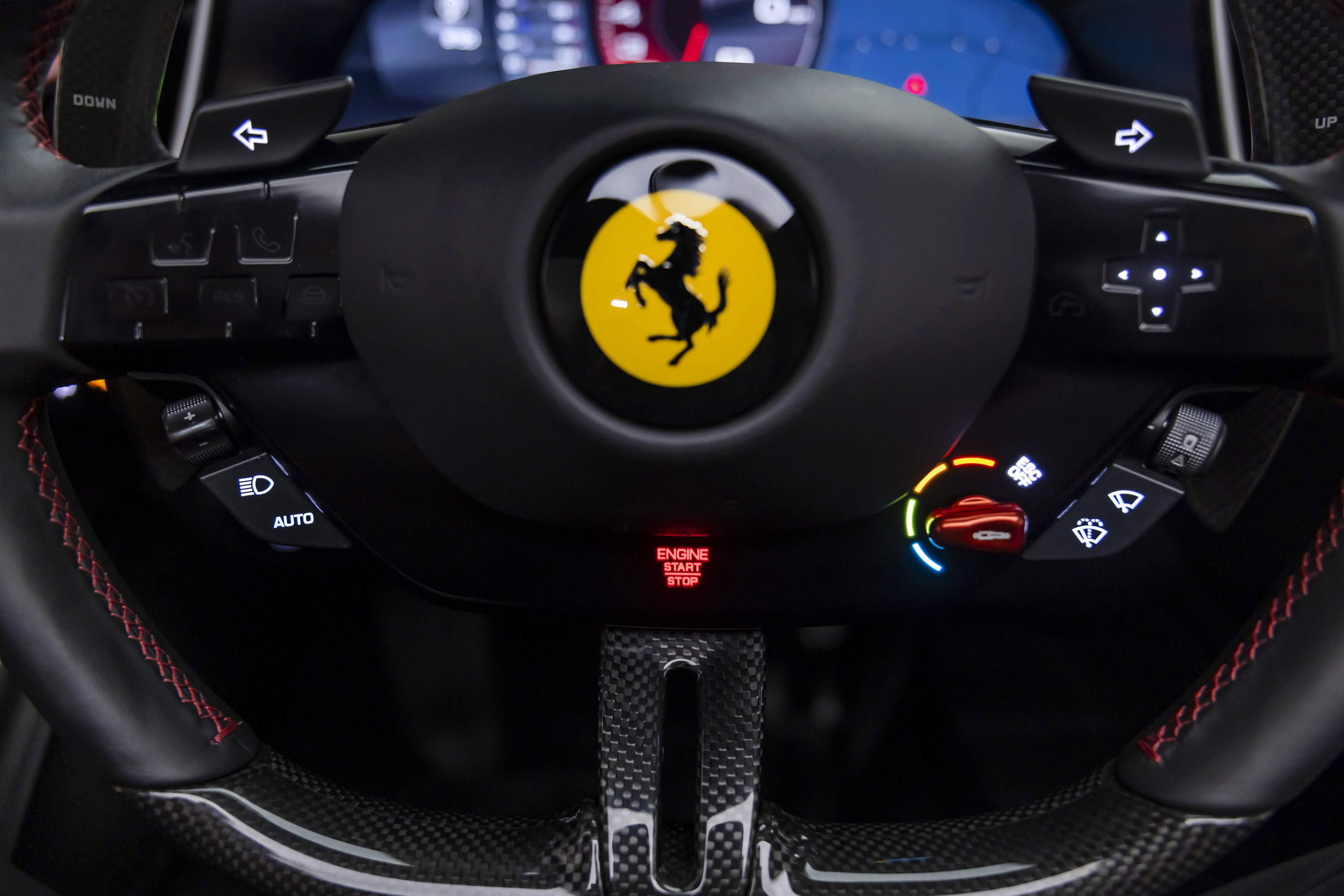 Certified 2024 Ferrari Roma Spider RWD image 76