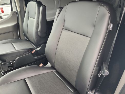 New 2026 Ford Transit 250 148 Medium Roof image 9