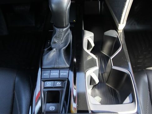 Certified 2025 Toyota Camry XLE FWD image 32
