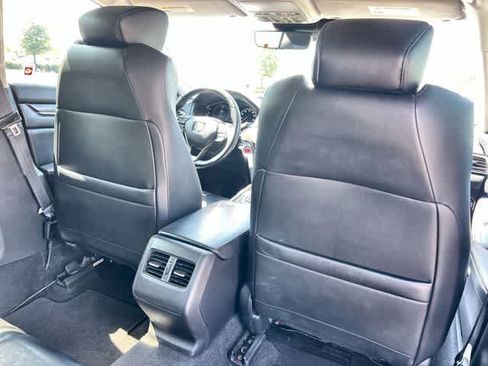 Used 2018 Honda Accord Touring image 13