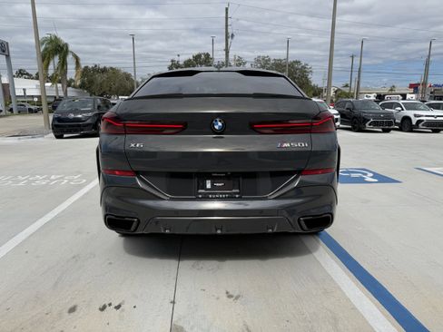 Used 2022 BMW X6 M50i w/ Executive Package image 4