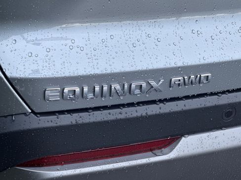 New 2026 Chevrolet Equinox LT image 7