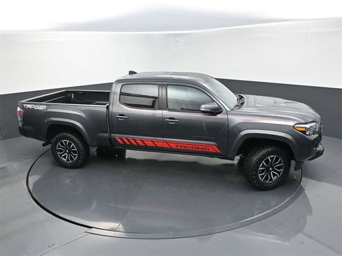 Used 2022 Toyota Tacoma TRD Sport image 32