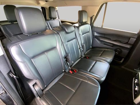 Used 2024 Ford Expedition Max XLT AWD/4WD image 20
