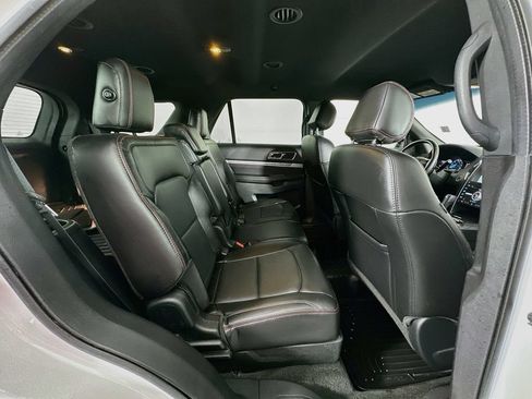Used 2017 Ford Explorer Sport AWD/4WD image 29