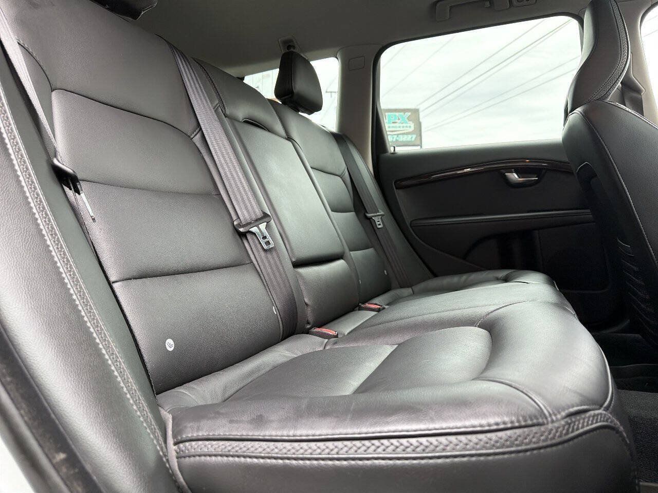 Used 2016 Volvo XC70 T5 Premier w/ Proximity Package AWD/4WD image 21