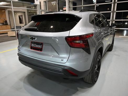 New 2026 Chevrolet Trax LT w/ Driver Confidence Package image 5