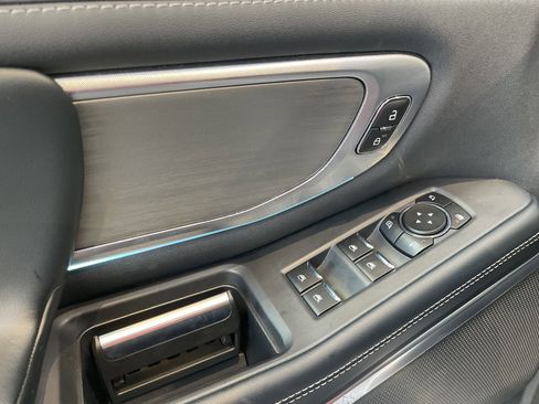 Used 2025 Ford Expedition Max Platinum w/ Driver's Package image 15