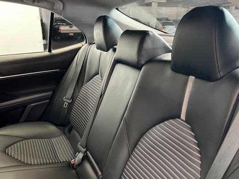 Used 2022 Toyota Camry SE FWD image 21