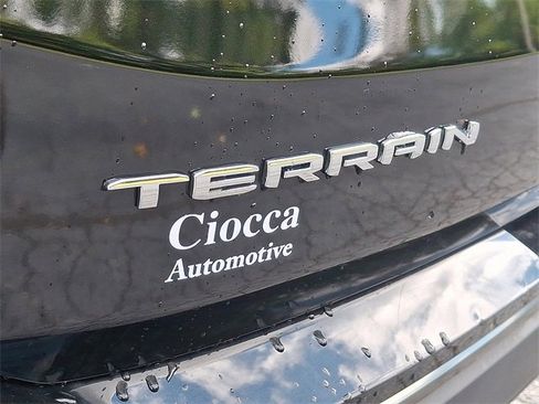 Used 2023 GMC Terrain AT4 image 30