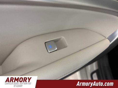 Used 2024 Genesis G70 2.5T image 25