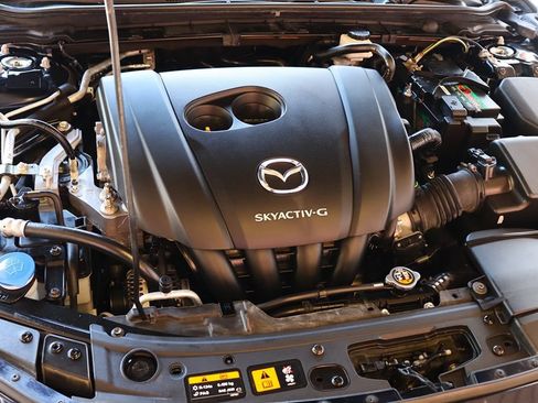Used 2019 MAZDA MAZDA3 Sedan FWD image 57