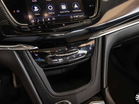 Used 2020 Cadillac XT6 Sport image 30