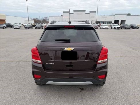 Used 2022 Chevrolet Trax LT w/ LT Convenience Package AWD/4WD image 7