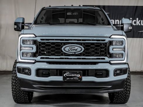 Used 2024 Ford F250 Lariat w/ Sport Appearance Package AWD/4WD image 3