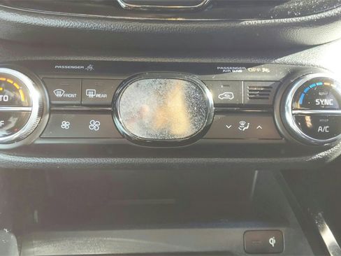 Used 2023 Kia Soul EX image 25