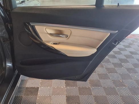 Used 2017 BMW 330i xDrive Sedan AWD/4WD image 8