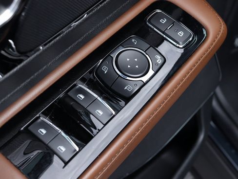 Used 2023 Lincoln Aviator Reserve w/ Elements Package Plus image 13