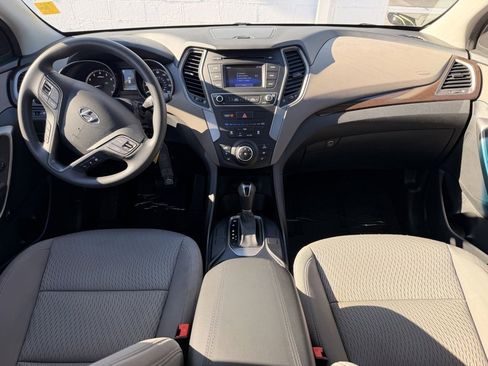 Used 2017 Hyundai Santa Fe Sport image 11