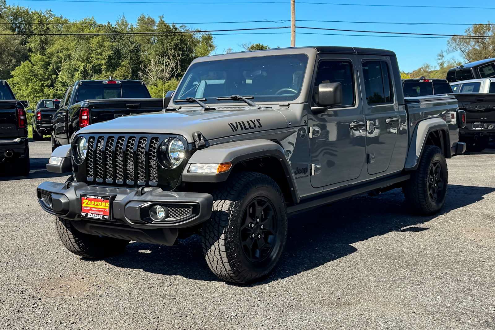 Certified 2022 Jeep Gladiator Sport AWD/4WD image 7
