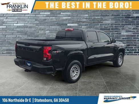 Used 2024 Chevrolet Colorado W/T w/ Technology Package AWD/4WD image 6