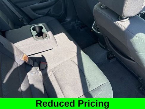 Used 2024 Chevrolet Malibu LT image 36