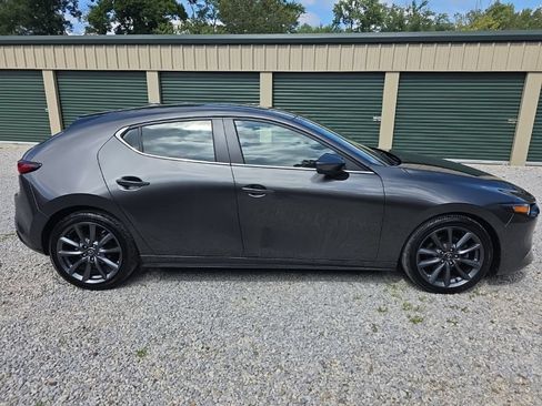 Used 2019 MAZDA MAZDA3 AWD Hatchback w/ Preferred Pkg image 9