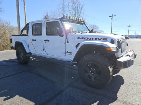 Used 2023 Jeep Gladiator Mojave w/ Trailer Tow Package image 5