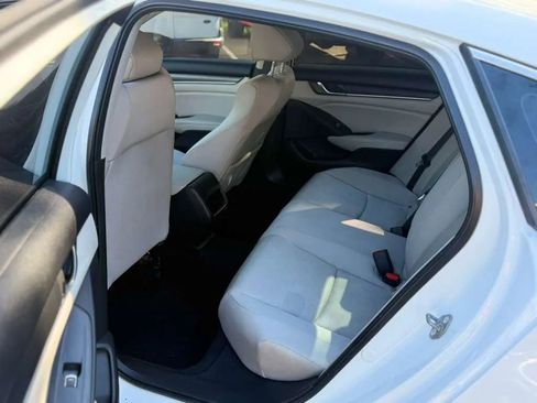 Used 2018 Honda Accord LX image 16