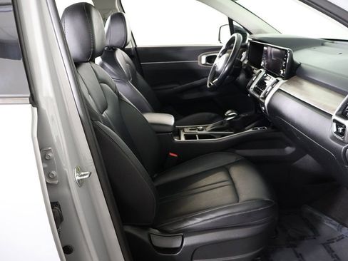 Used 2022 Kia Sorento EX w/ Panoramic Sunroof Package image 33