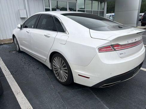 Used 2017 Lincoln MKZ Reserve w/ Climate Package FWD image 5