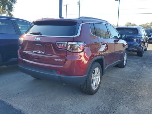 Used 2022 Jeep Compass Latitude image 8